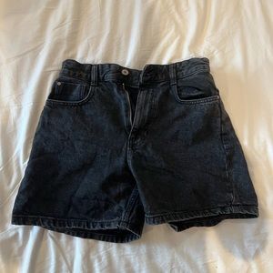 ZARA black jean shorts size 4